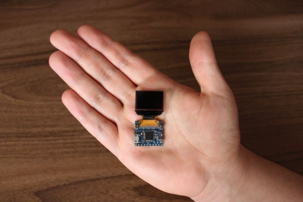 Pocketscreen Is a Palm Sized Arduino-compatible Multi-purpose Device